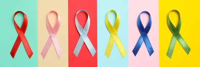 HPV-Infektionen sind häufig, bleiben oft unbemerkt, können aber langfristig Krebs auslösen. Eine frühe HPV-Impfung im Alter von neun bis 14 Jahren kann vor den häufigsten krebsauslösenden HPV-Typen schützen. | Foto: Atlas/stock.adobe.com