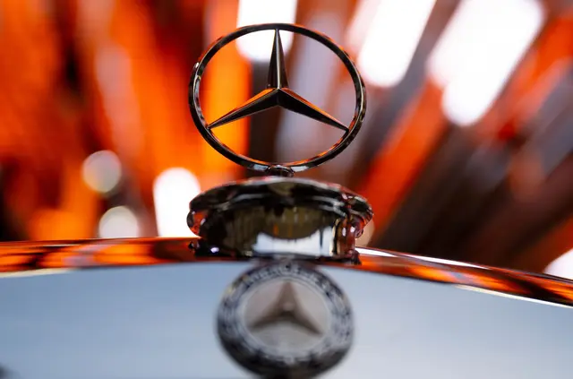 Verbände kritisieren Höhe der Mercedes-Dividende. (Archivbild) | Foto: Sven Hoppe/dpa