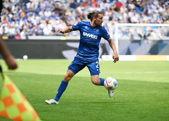 Sebastian Jung spielt auch in der kommenden Saison für den Karlsruher SC | Foto: Uli Deck/dpa
