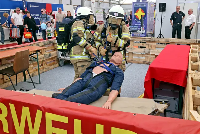 Auf dem Maimarkt zeigen die Feuerwehr und viele Rettungsdienste, wie sie für ihre Einsätze üben.  | Foto: MAG Mannheimer Ausstellungs-GmbH