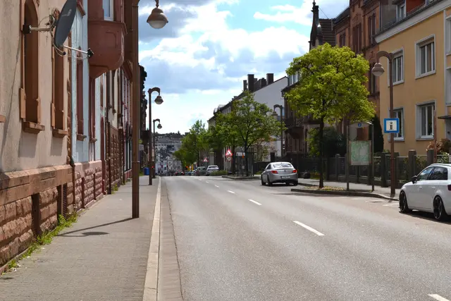 Aufgrund von Tiefbauarbeiten im Bereich Zweibrücker Straße 29-33 wird im Zeitraum 20. April bis 29. Mai die Straße in diesem Bereich voll gesperrt | Foto: Frank Schäfer