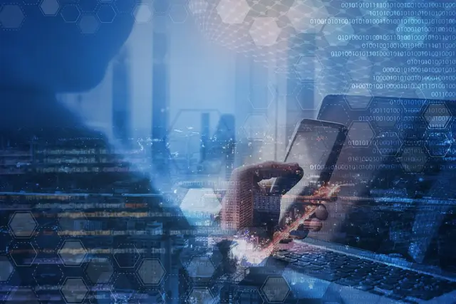 Polizei und Sparkasse informieren gemeinsam über Telefonbetrug, Enkeltrick und Schockanrufe. Ziel der Aktion ist es, ältere Menschen besser vor finanziellen Schäden zu schützen. | Foto: tippapatt/stock.adobe.com/Landeskriminalamt Rheinland-Pfalz