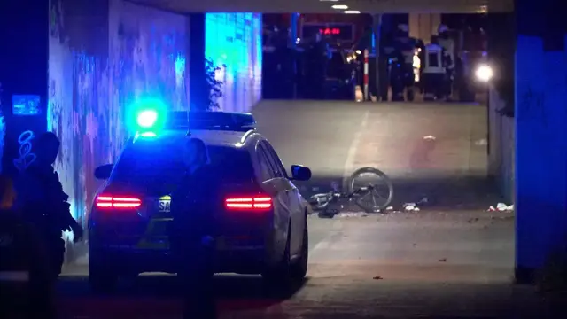 Die Polizei hat den Ort der Explosion abgesperrt | Foto: Thorsten Kremers/dpahochgeladen von Cornelia Bauer