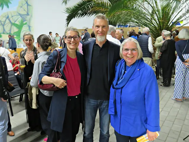 Ehepaar Vonhöne mit Frau Dr. Cora Friedberg | Foto: Brigitte Melder