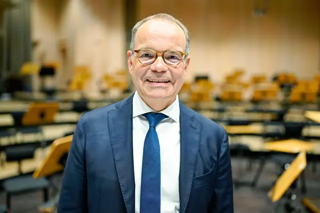 Der 1966 in Bonn geborene Michael Gassmann hat das Intendantenamt von Beat Fehlmann übernommen, der zur Musikakademie in Liechtenstein gewechselt ist. (Archivbild) | Foto: Uwe Anspach/dpa