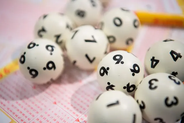 Je einen sechs- und siebenstelligen Gewinn gab es in den vergangenen Tagen für zwei Lotto-Glückspilze aus dem Saarland. (Symbolbild) | Foto: Tom Weller/dpa