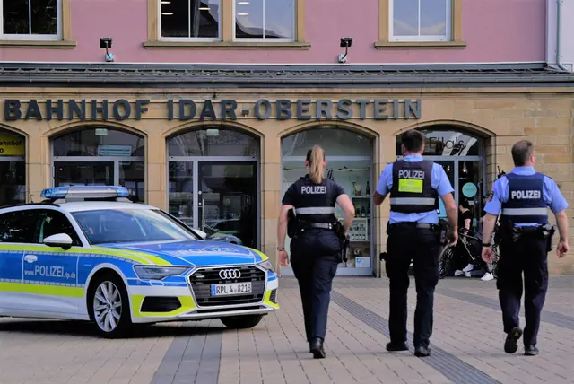 Mehr Präsenz, mehr Kontrollen: Die Polizei Idar-Oberstein setzt ihre Strategie für mehr Sicherheit in öffentlichen Räumen auch 2026 fort. | Foto: Polizeidirektion Trier