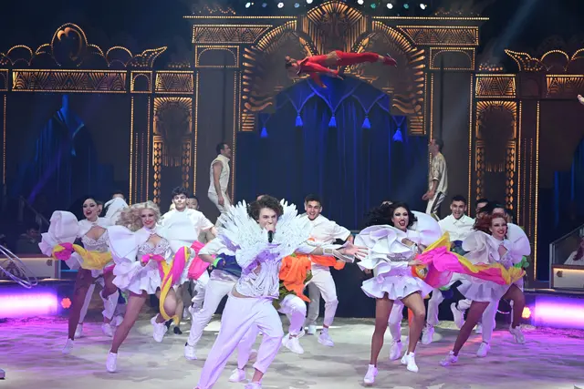 Mit "Farbenspiel – Gold Edition" bringt Circus Krone ein 150-minütiges Programm aus Akrobatik, Tierdarbietungen, Comedy und moderner Showtechnik in die Region. | Foto: Circus Krone