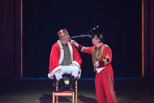 Zwischen Clownerie, Flugtrapez und Tierdressuren setzt "Farbenspiel – Gold Edition" auf eine abwechslungsreiche Dramaturgie für die ganze Familie. | Foto: Circus Krone