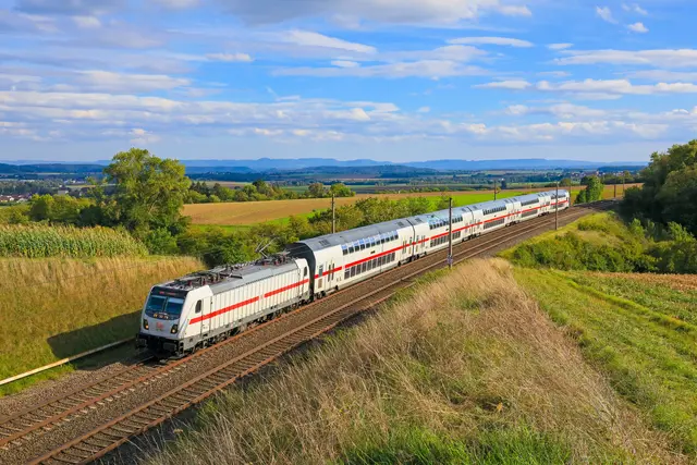 Wegen mehrerer Baustellen kommt es ab Freitag zu Sperrungen und Zugausfällen im Raum Stuttgart. Besonders betroffen sind die Panoramabahn, die Gäubahn und mehrere S-Bahn-Linien. | Foto: Deutsche Bahn AG / Uwe Miethe