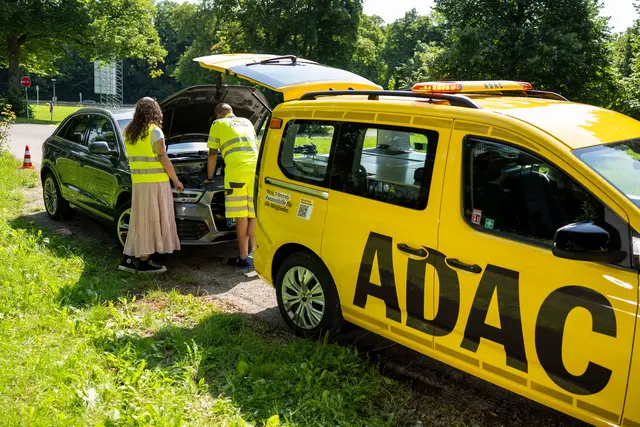Die ADAC-Pannenhilfe war 2025 fast 3,7 Millionen Mal im Einsatz. Das steigende Fahrzeugalter sorgt trotz sinkender Pannenquoten für mehr Einsätze. | Foto: ADAC