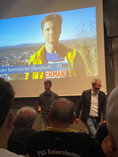 Alex bei der Ehrung zum 5. Platz | Foto: Alexander Barnsteiner