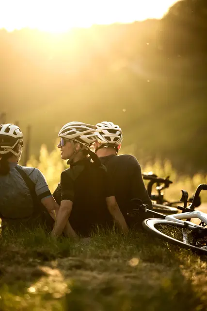 Der Mai in Kurz-Kurz: entspannte Radtour mit Freunden | Foto: Tourimia Tourismus GmbH | Stefan Leitner Photography