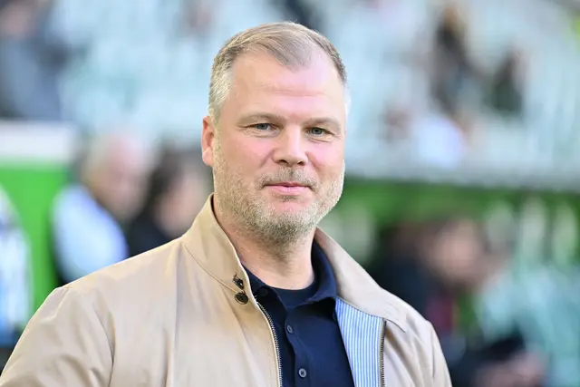 Sportvorstand Fabian Wohlgemuth kämpft mit dem VfB Stuttgart um das Erreichen der Champions League. | Foto: Swen Pförtner/dpa