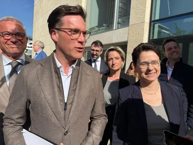 CDU-Chef Manuel Hagel sieht keine unüberbrückbaren Differenzen.  | Foto: David Nau/dpa