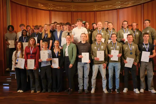 43 Landauerinnen und Landauer sind jetzt für das Sportjahr 2025 geehrt worden. | Foto: Stadt Landau