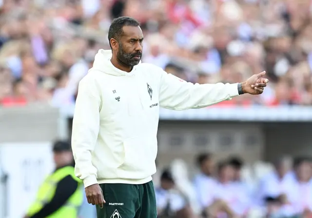 Trainer Daniel Thioune holte mit Werder beim Champions-League-Kandidaten VfB Stuttgart einen Punkt. | Foto: Bernd Weißbrod/dpa