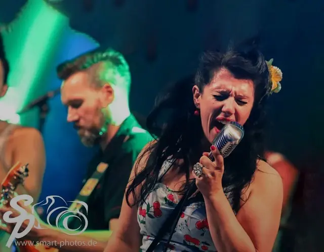 Betty Sue’s Roadhouse Raccoons werden mit Rock'nRoll einheizen. | Foto: Thuk-Verein Hambach