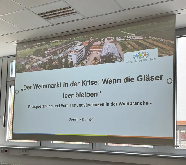 Vortrag von Prof. Dr. Durner zur Krise im Weinmarkt | Foto: Gabriele Roth-Dietrich