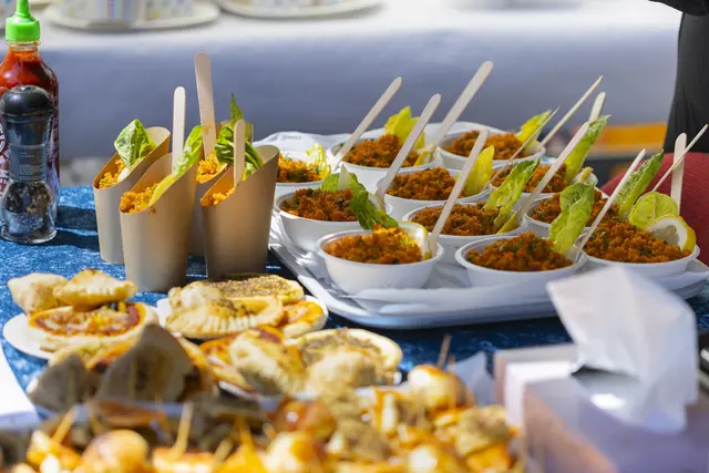 Impression von der „Tafel der Nationen“ im vergangenen Jahr | Foto: rem/Michelle Striegel