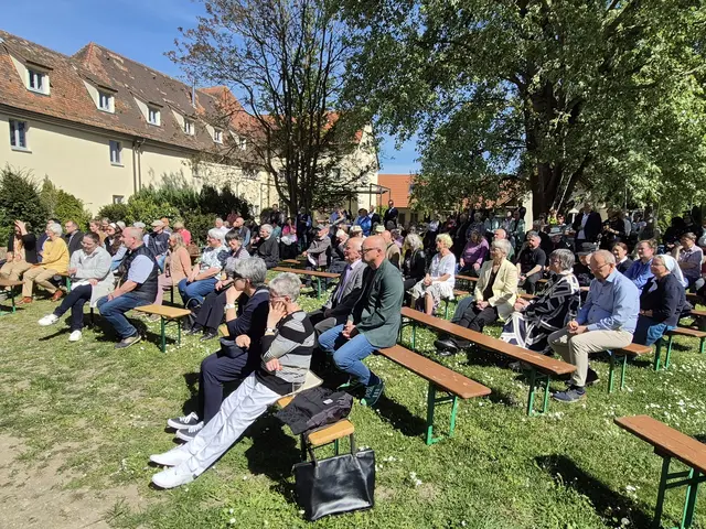 Blick in den Klostergarten | Foto: Werner Schmidhuber
