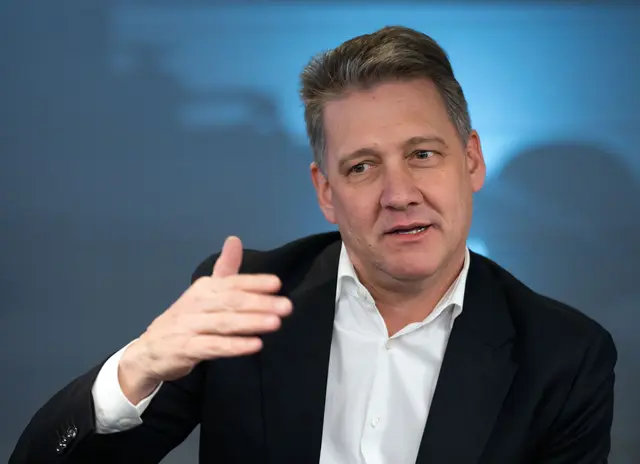 Audi-Chef Gernot Döllner sieht trotz existierender Sparprogramme den Bedarf, die Kosten weiter zu senken. (Archivbild) | Foto: Soeren Stache/dpa