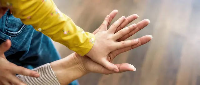 Kinderfotos im Netz sind oft harmlos gemeint – können aber langfristige Folgen haben. Ein Vortrag in der Pfalzbibliothek klärt auf (Symbolfoto) | Foto: Svitlana/stock.adobe.com