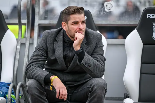 KSC-Boss Michael Becker will bis Saisonende den neuen Trainer präsentieren. (Archivbild) | Foto: Harry Langer/dpa