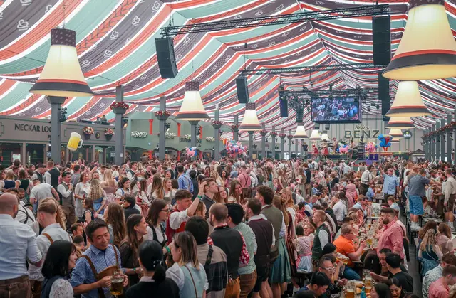 Sonne, volle Zelte, Rekordstimmung: So luft das Frhlingsfest auf dem  Stuttgarter Wasen