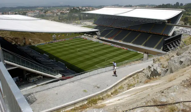 Hier ist der SC Freiburg in der Europa League gefordert: im Stadion von Braga. (Archivbild) | Foto: Bernd Weissbrod/dpa