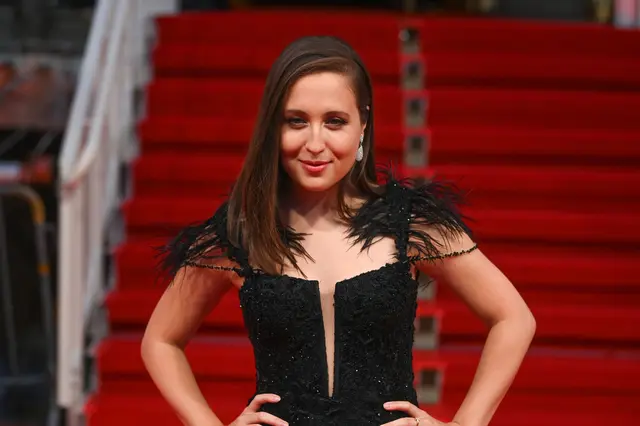 Die in Frankfurt/Main geborene Sängerin und Komponistin Alice Merton wurde mit dem Hit «No Roots» international bekannt. (Archivbild) | Foto: Heiko Rebsch/dpa