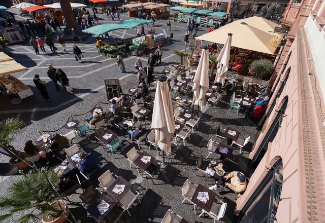 Durchschnittlich beträgt die Terrassengebühr in den zehn betrachteten Städten 813 Euro. (Symbolbild) | Foto: Andreas Arnold/dpa