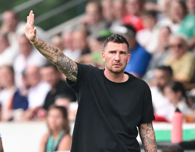 Führt Großaspach zurück in die 3. Liga: Trainer Pascal Reinhardt. (Archivbild) | Foto: Bernd Weißbrod/dpa