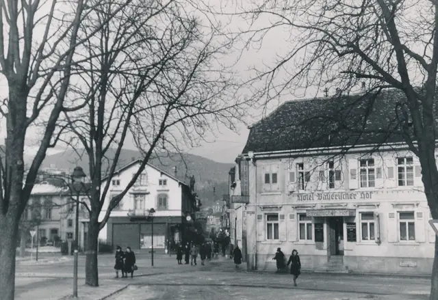 Gründungsort 1956: Hotel und Restaurant Bayerischer Hof am heutigen Hetzelplatz (abgerissen 1992) | Foto: Stadtarchiv Neustadt