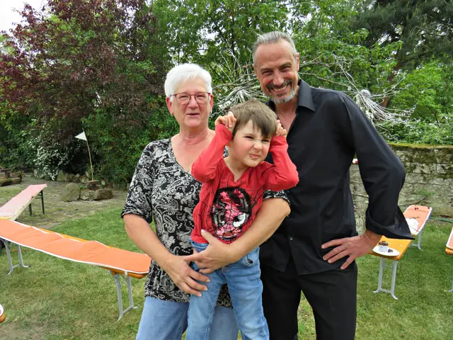 Anke Oswald mit Enkel Moritz und Florian Kaiser | Foto: Brigitte Melder