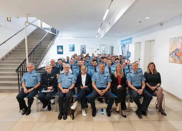 Das Polizeipräsidium Rheinpfalz hat 44 neue Polizistinnen und Polizisten begrüßt. Sie verstärken ab sofort den Dienst in der Vorder- und Südpfalz. | Foto: Polizeipräsidium Rheinpfalz