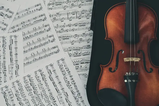 Wer als junges Duo auftreten will, kann sich für den Musikwettbewerb in Bad Dürkheim anmelden. | Foto: Stefany Andrade/Unsplash