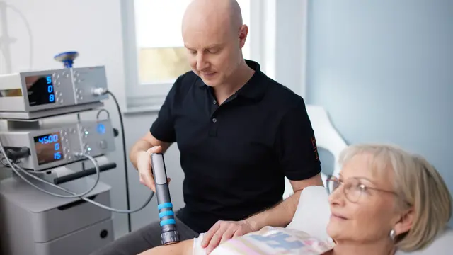 PRP und Hyaluronsäure als konservative Behandlung bei Arthrose. | Foto: Orthopädie Dr. med. Jörg Hain, Foto: Orthopädie Dr. med. Jörg Hain