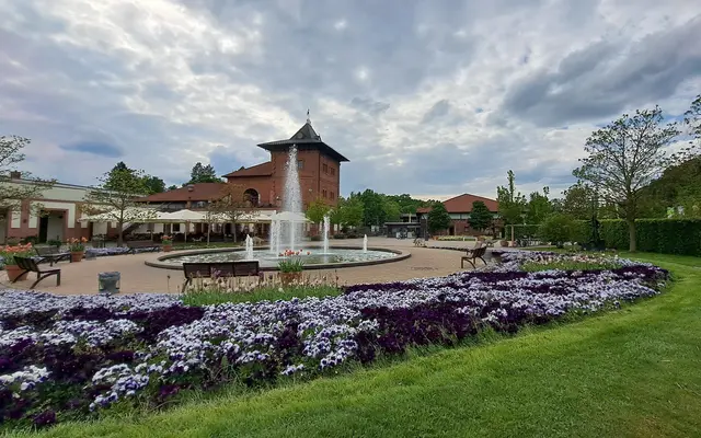 Im Neumühlepark der Gartenschau zeigt das Pfalztheater die Komödie von "Don Quijote"  | Foto: Monika Klein