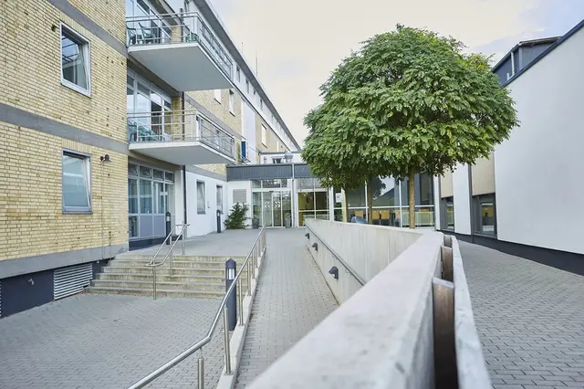 In den Umhängetaschen können Patientinnen und Patienten des Westpfalz-Klinikums (WKK) medizinische Gerätschaften verstauen und sie damit verschönern | Foto: Westpfalz-Klinikum
