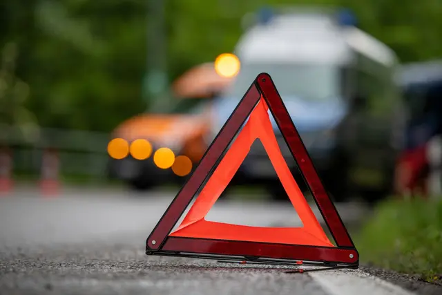 Sicher überholen auf der Landstraße: Risiken, benötigte Strecke und wichtige Regeln im Überblick. | Foto: ADAC Hessen-Thüringen e.V., Foto: Mario HÃ¶sel