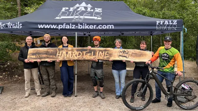 Wer am Weinbiet mit dem Mountainbike unterwegs ist, findet jetzt zwei offiziell freigegebene Downhill-Trails. | Foto: Stadt Neustadt
