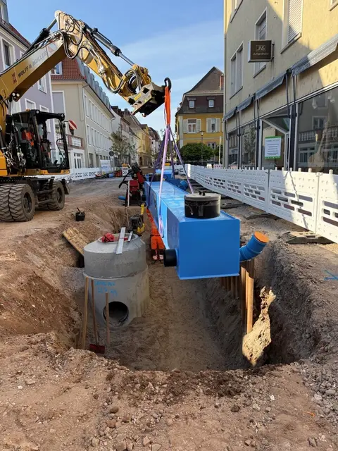 Neue „Blue Boxen“ in Landau: In der Königstraße laufen Bauarbeiten, damit Regenwasser bei Starkregen künftig zwischengespeichert und kontrolliert abgeleitet wird | Foto: EWL 