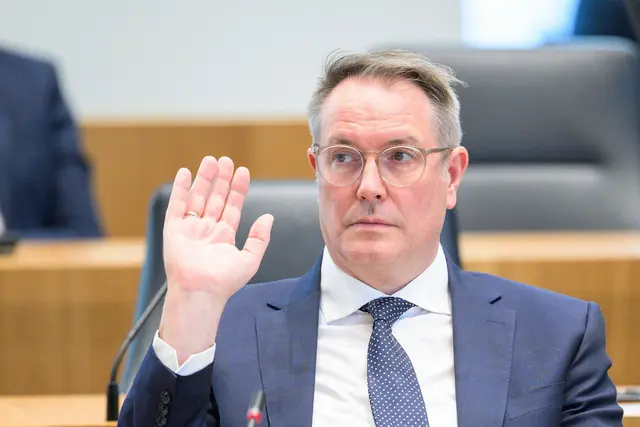 Alexander Schweitzer ist auf Abschiedstour. Am 18. Mai soll sein Nachfolger Gordon Schnieder (CDU) zum neuen Regierungschef in Rheinland-Pfalz gewählt werden. (Archivbild) | Foto: Hannes P. Albert/dpa