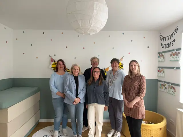Bei LUMA Minis
Diana Fabro. MdL Marion Schneid (CDU), Marion Hoffmann-Seifert, Alexandra Kapp, vorne Gastgeberin Antonella Caci | Foto: D.F.