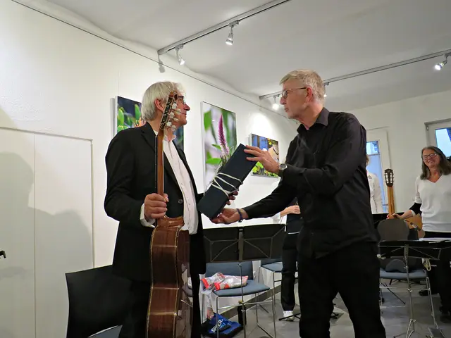 Eine kleine Aufmerksamkeit vom Ensemble | Foto: Brigitte Melder