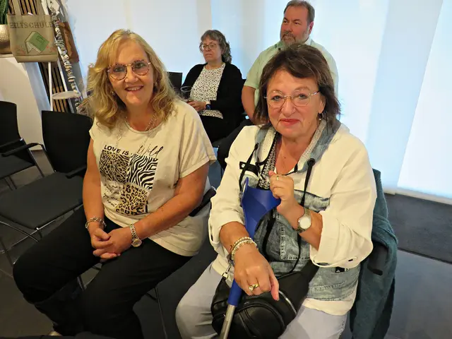 Musikinteressierte Damen (rechts Katharina Hoffmann) | Foto: Brigitte Melder