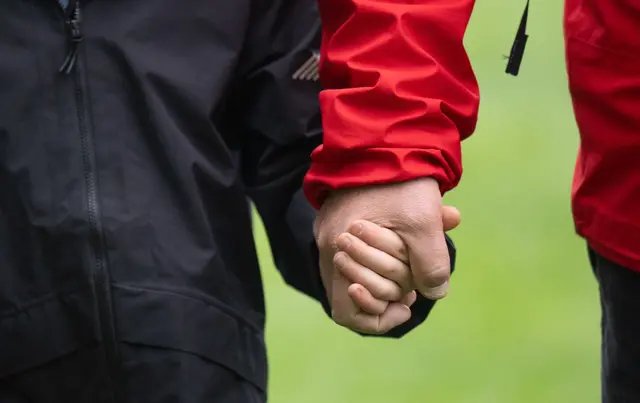Die meisten Väter arbeiten Vollzeit. (Symbolbild) | Foto: Hendrik Schmidt/dpa