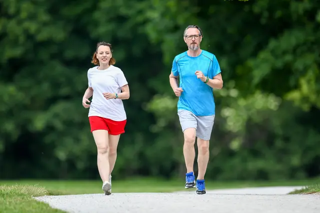 Damit die Motivation nicht nachlässt, helfen kleine Belohnungen für erreichte Trainingsziele. | Foto: dpa