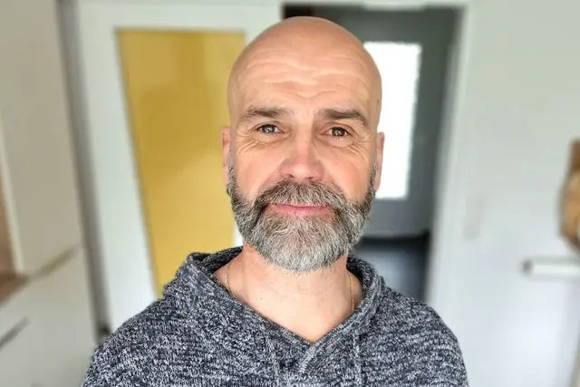 Pfarrer Carsten Schulze freut sich auf die Kirchengemeinde Friesenheim und das Regio-Team im Kirchenbezirk.  | Foto: privat